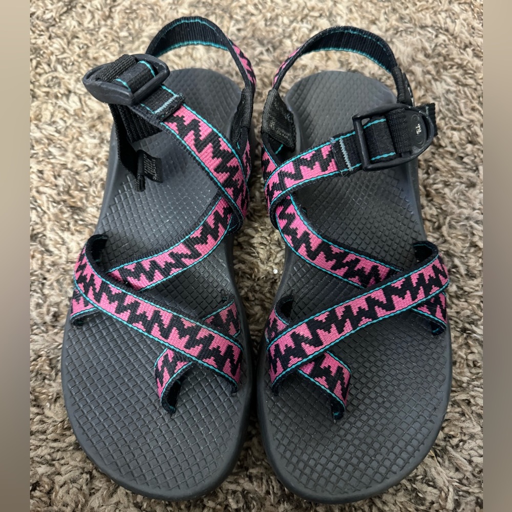 Women’s Chaco Z/2 Sandal Size 8 Pink and Black